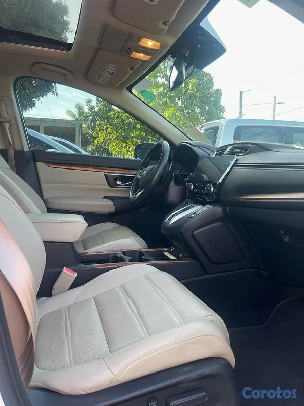 jeepetas y camionetas - Honda CRV 2022 TOURING (55,000 Millas Originales ) 9