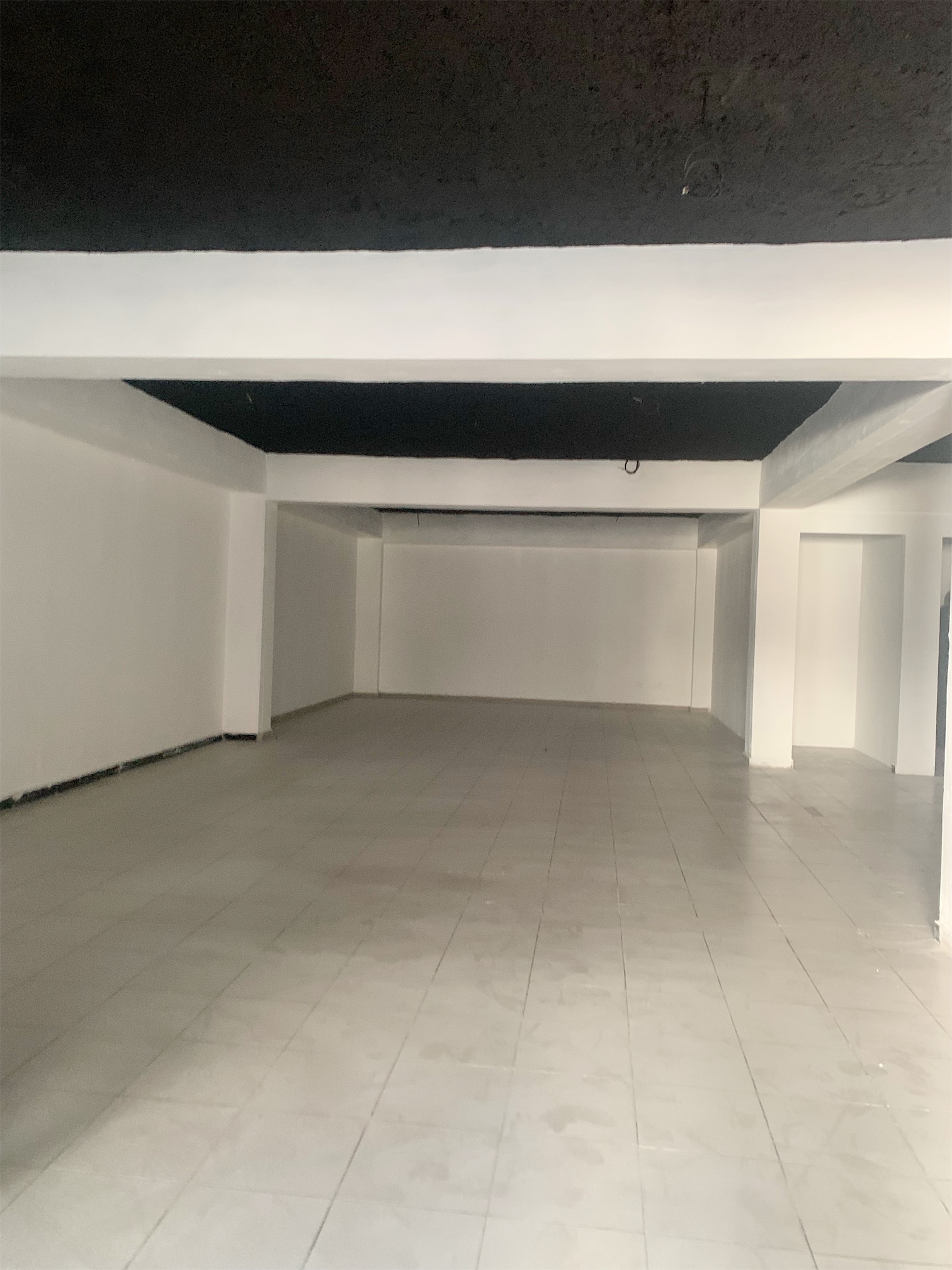 oficinas y locales comerciales - Local céntrico y comercial en Evaristo 2