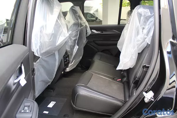 jeepetas y camionetas - Jeep Grand Cherokee Altitude 6