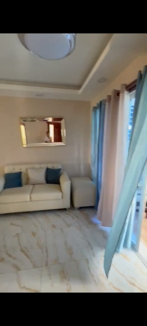 apartamentos - Apartamento tipo PentHouse 4 Piso
 Residencial Sol de Luz, Sto. Dgo.
$8,300,000 1