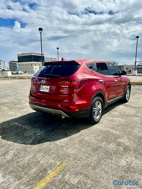 jeepetas y camionetas - Hyundai Santa Fe 2017 3