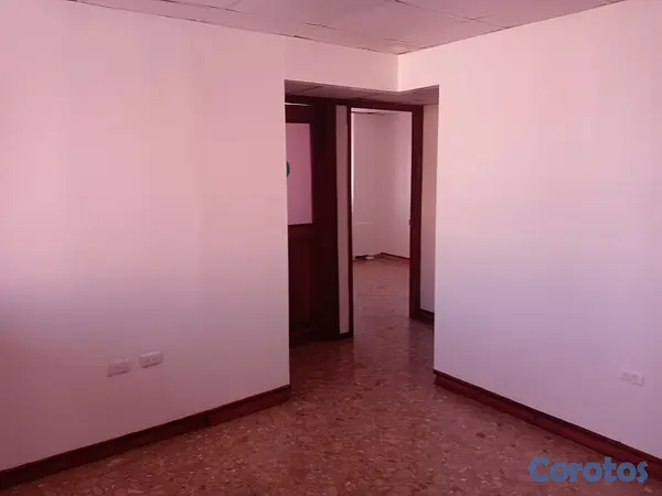 oficinas y locales comerciales - 📢SE ALQUILA LOCAL COMERCIAL PARA OFICINA 4