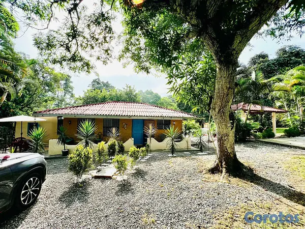 casas vacacionales y villas - Villa de 4 habitaciones con estilo colonial  5
