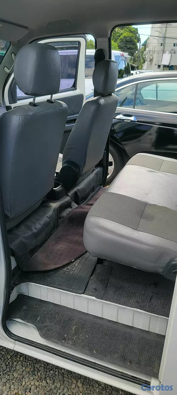 jeepetas y camionetas - FURGONETA TOYOTA HACE 2017 5