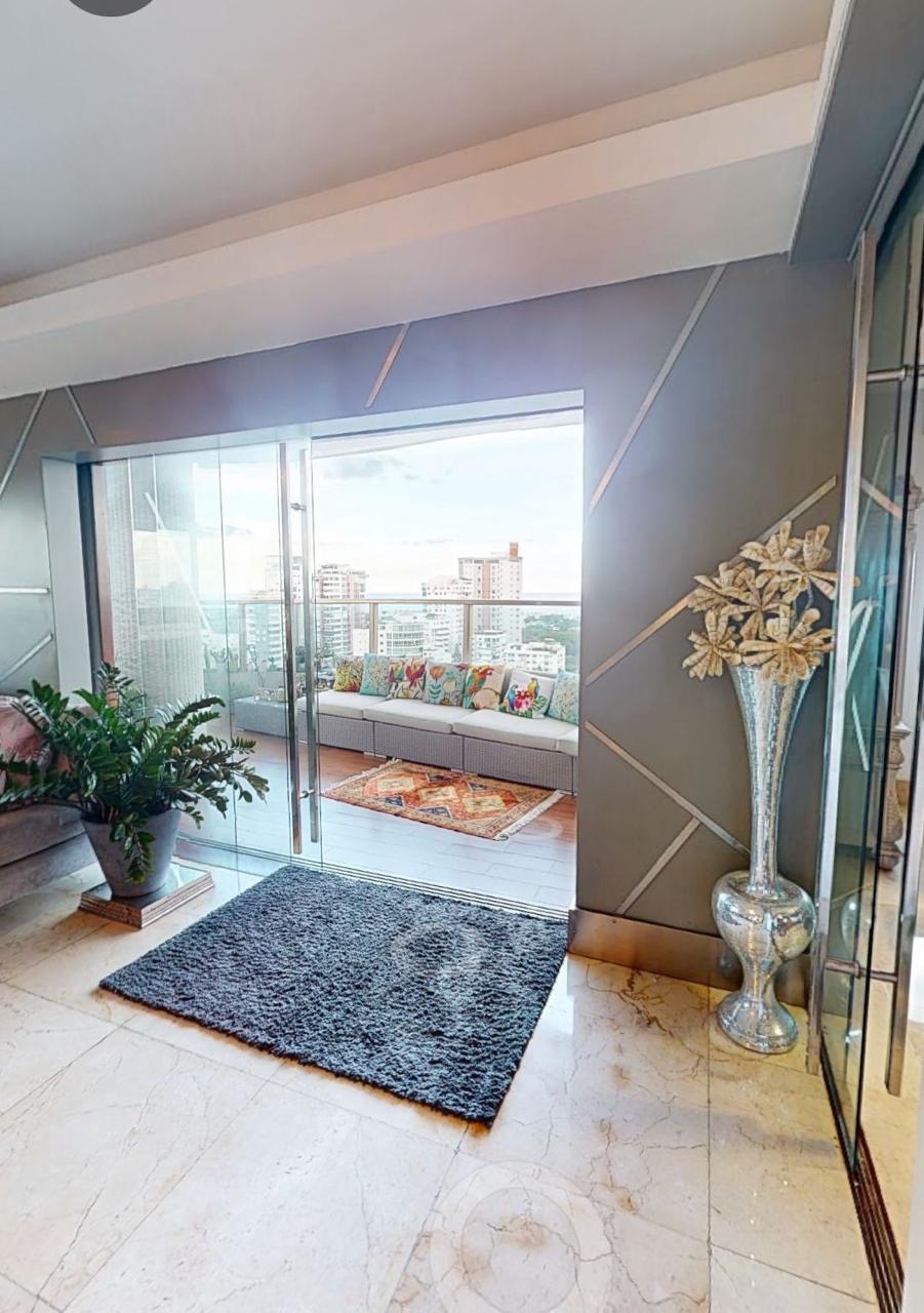 apartamentos - Vendo Los Cacicazgos, Esta propiedad  de 340m² en  4