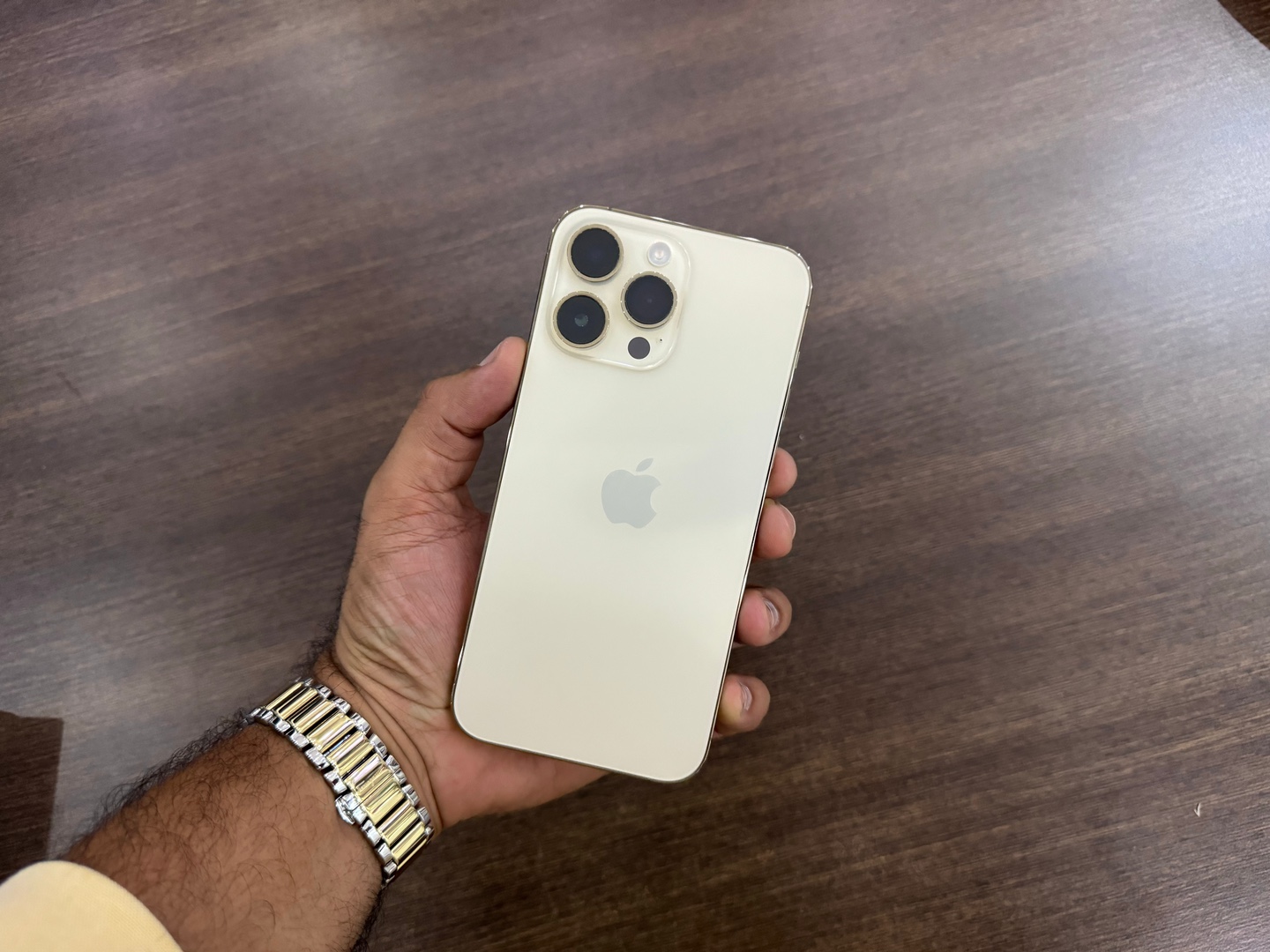 celulares y tabletas - iPhone 14 Pro Max 1TB Gold Como Nuevo, Desbloqueado| TIENDA!!  0