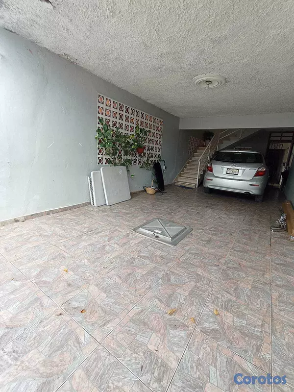 casas - Casas en Venta Ensanche Ozama 2 niveles  Precio RD 2