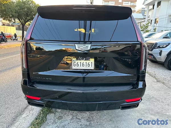 jeepetas y camionetas - Cadillac escalade Long año 2022  6