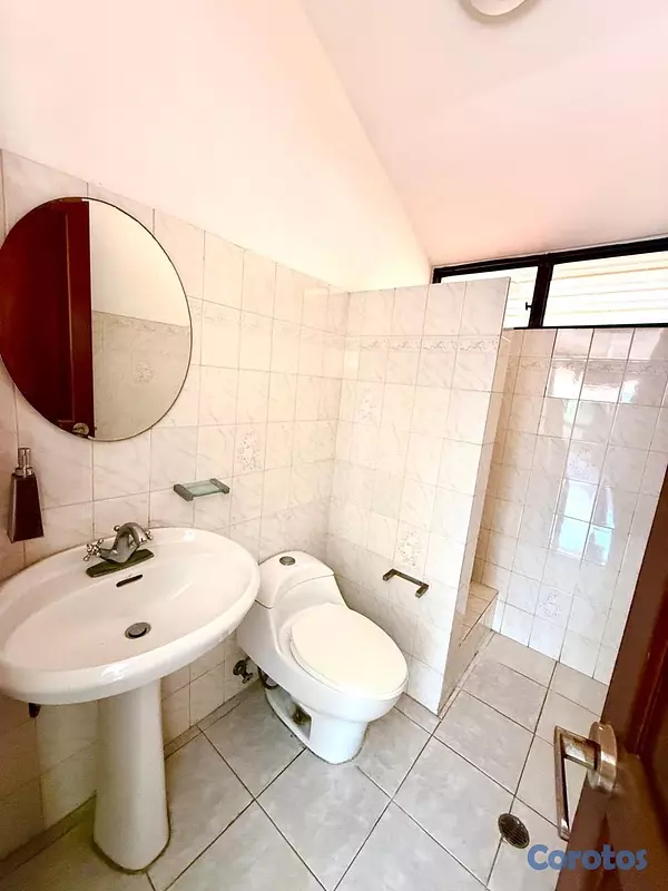 casas - Casa en Alquiler los Cacicazgos  2