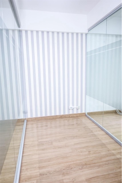oficinas y locales comerciales - Local en serralles  1