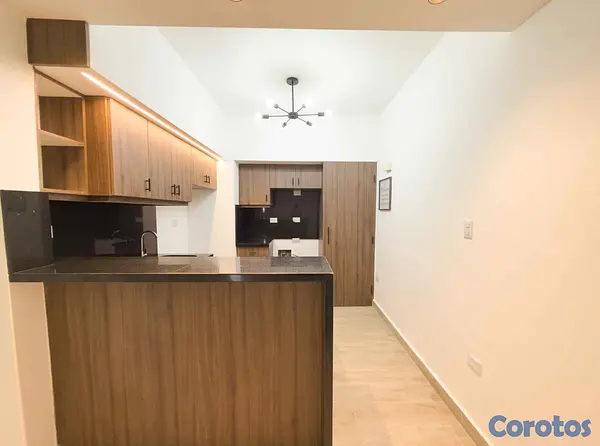 apartamentos - Apto remodelado en Piantini de 2 habitaciones, 2 b 2