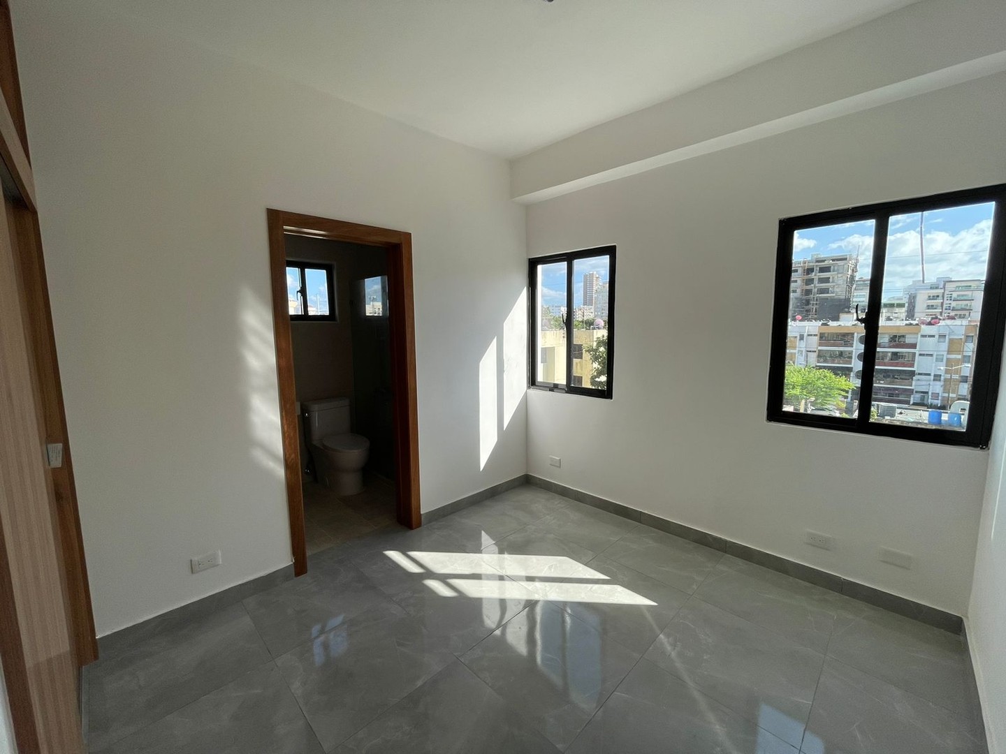 apartamentos - Renacimiento D. N📍 Apartamento en torre de lujo familiar. 6