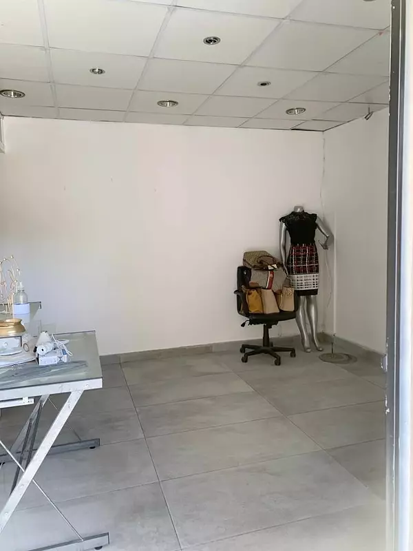 oficinas y locales comerciales - Local en la Castellana  5