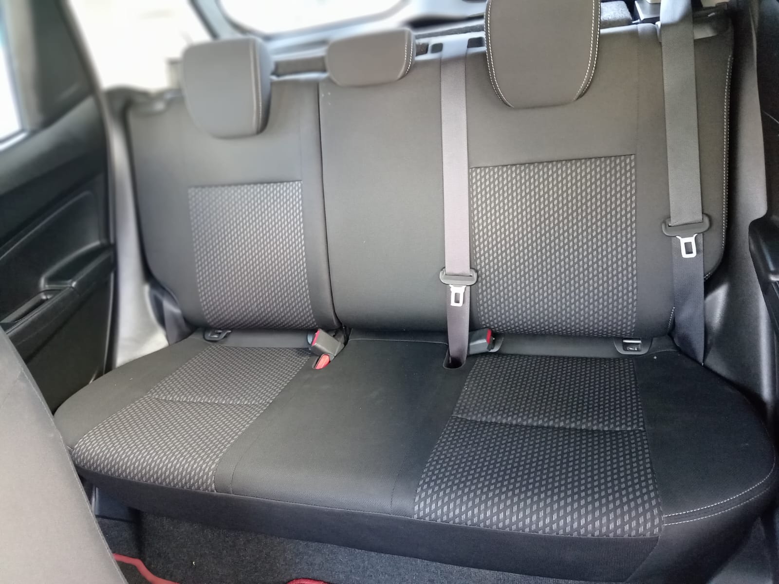 carros - SUZUKI SWIFT  8