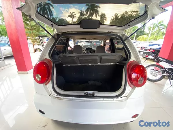 carros - Chevrolet spark 2010 8