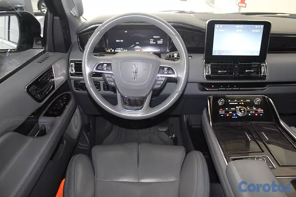 camiones y vehiculos pesados - Lincoln Navigator  10