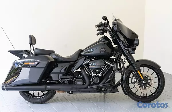motores y pasolas - Harley Davidson Street Glide 2018 6
