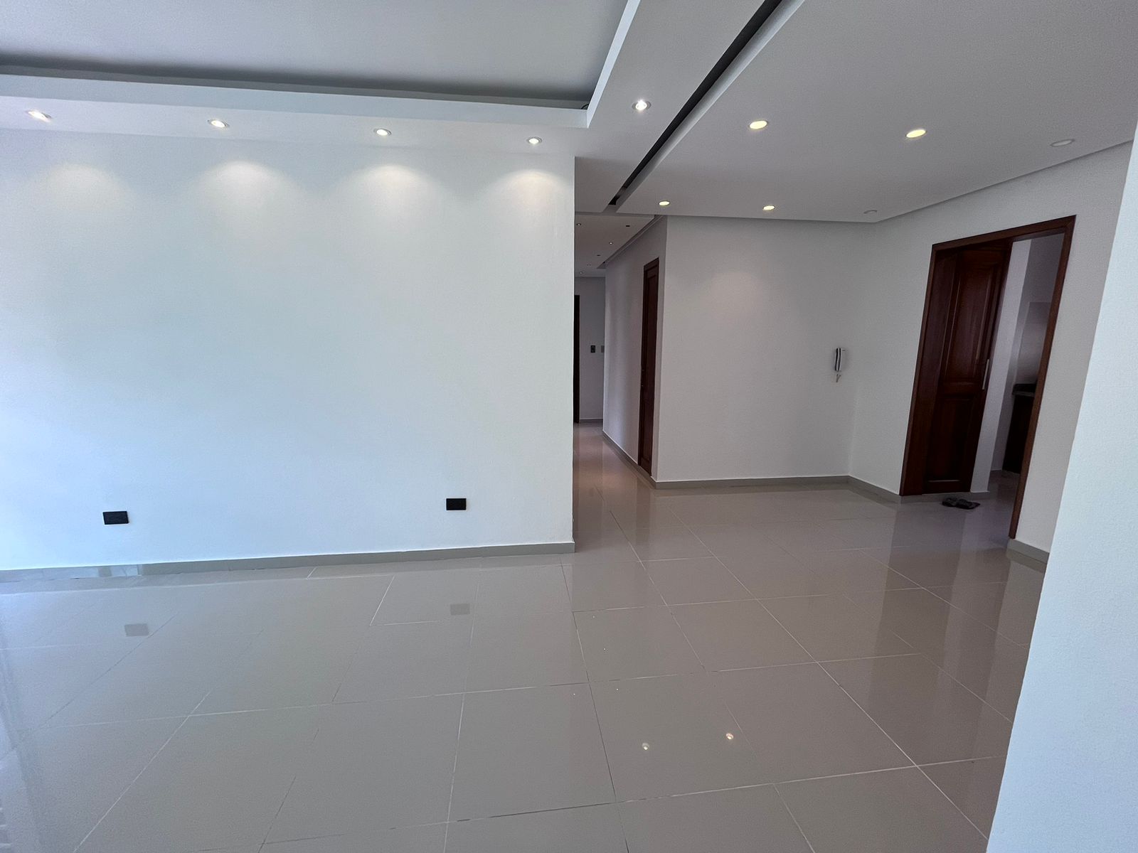 apartamentos - VENDO Apartamento 2do Piso En El Italia Santo Domi 1