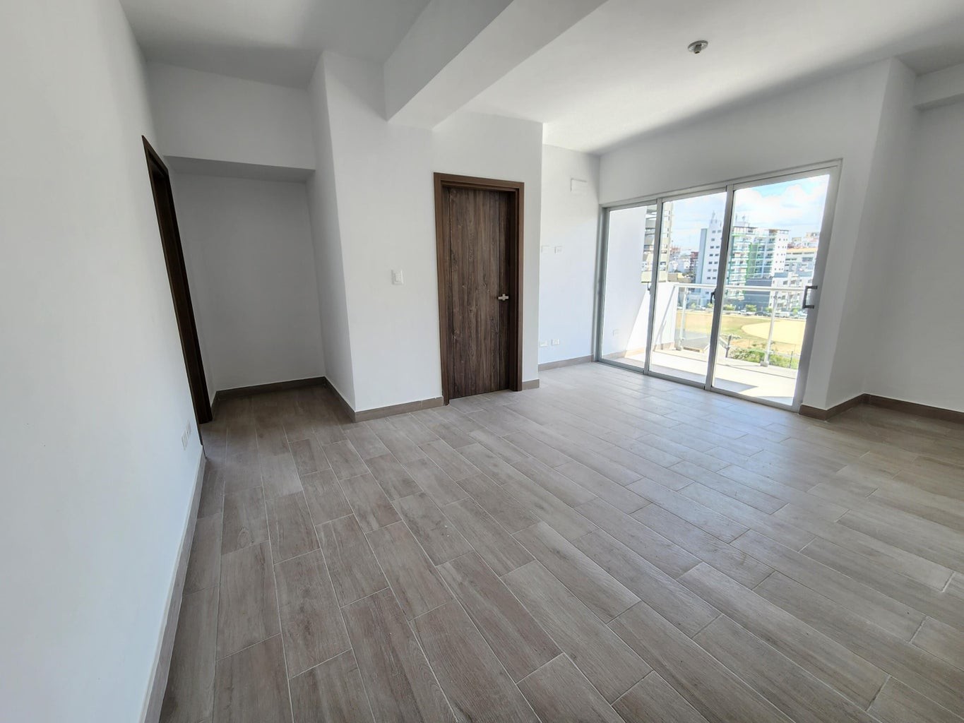 apartamentos - Apartamento evaristo morales 5to piso 
 1