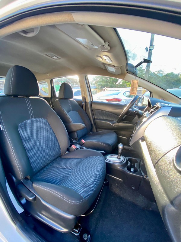 carros - Nissan versa 2018 2