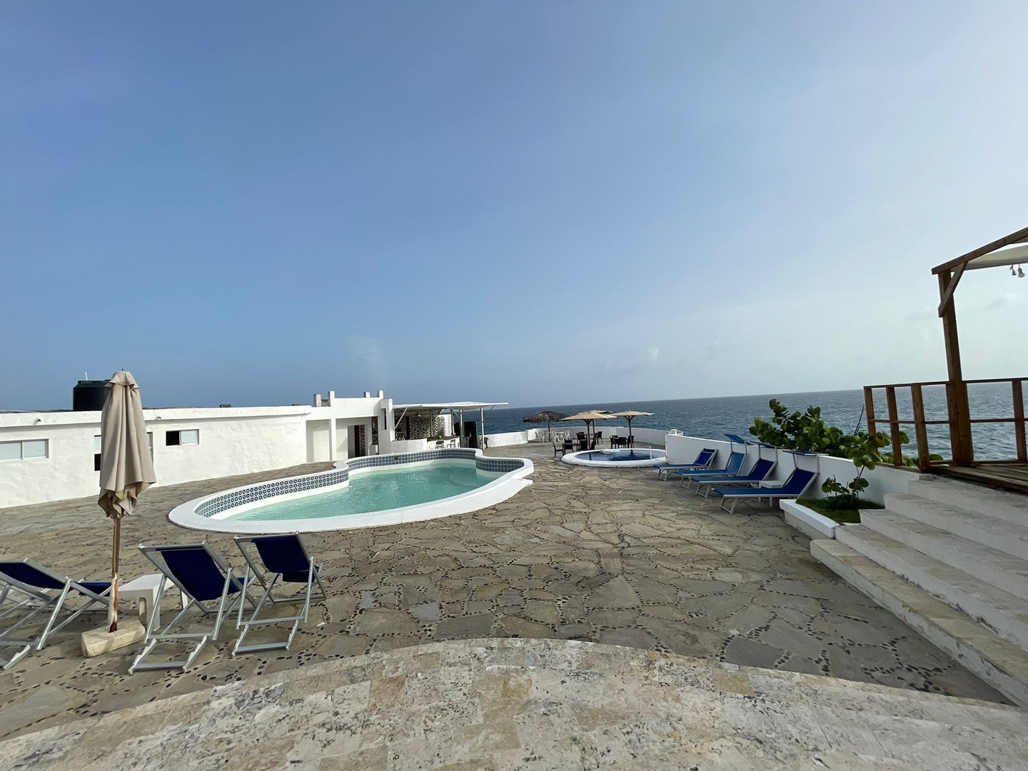 casas vacacionales y villas - Vendo Villa en Complejo Turístico en Boca Chica en 1er Línea de Mar
CÓDI: PD259 5