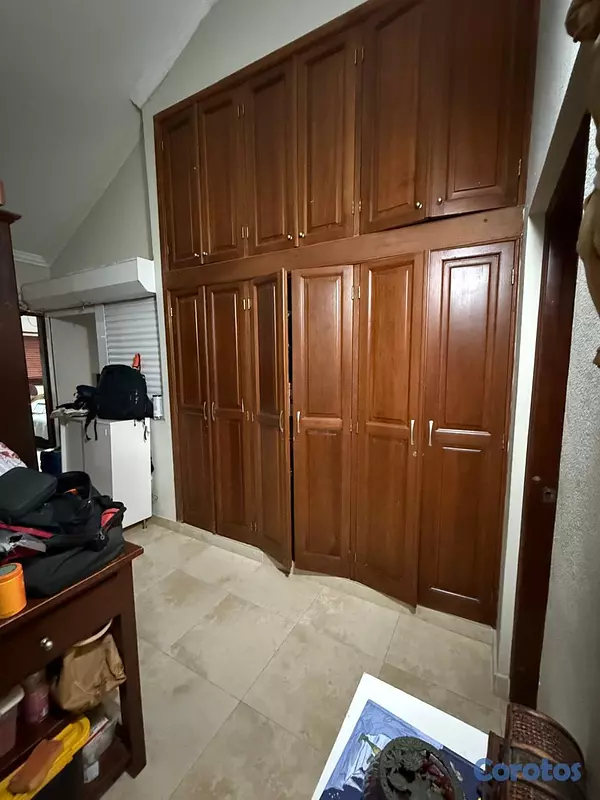 casas - 🔵 Casa 2 niveles 340 Mts en Viejo Arroyo Hondo  15