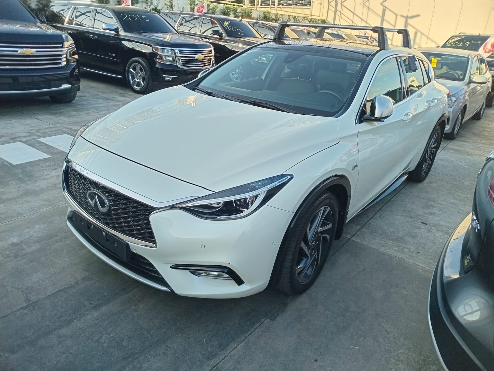 jeepetas y camionetas - Infiniti QX-30 2019 0