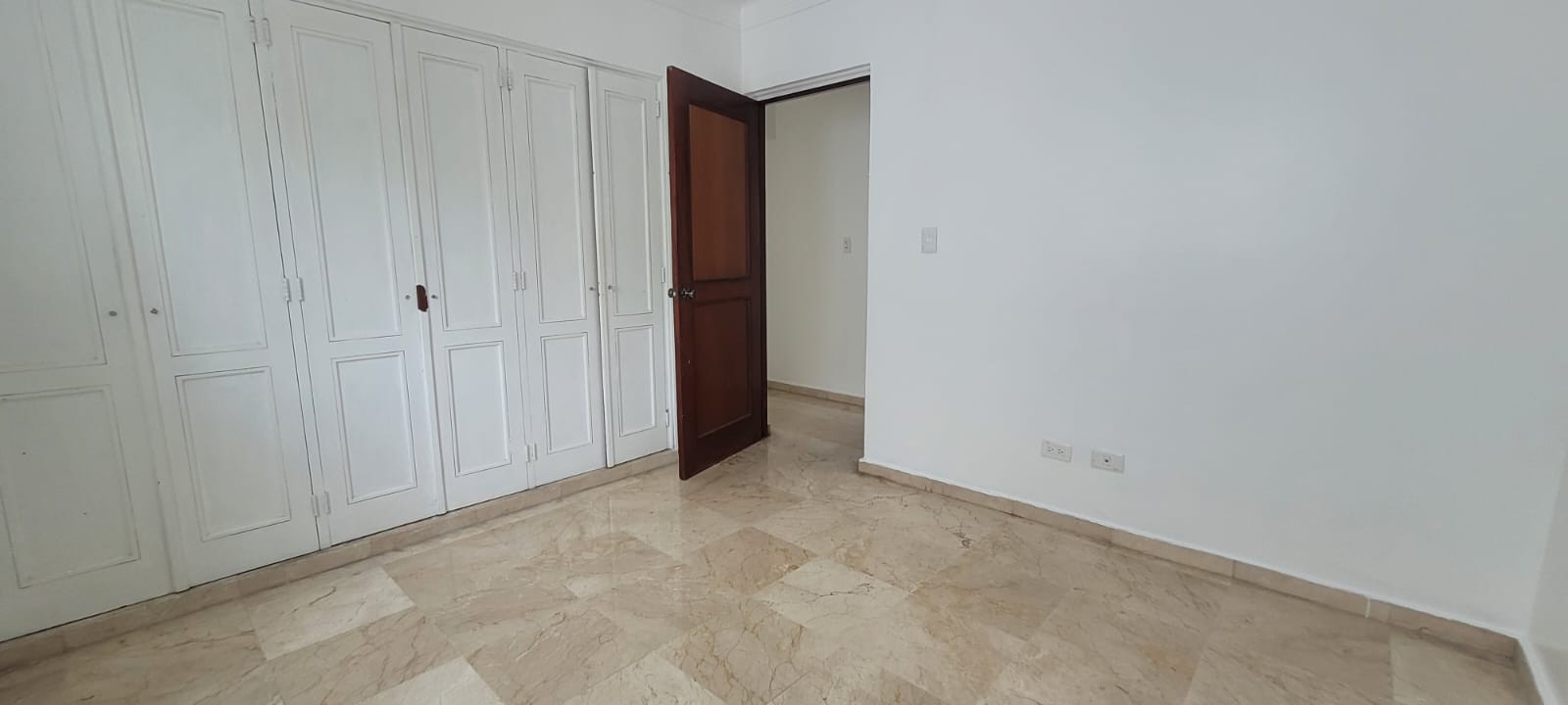 apartamentos - 🔵Apartamento 4to piso en evaristo morales  5