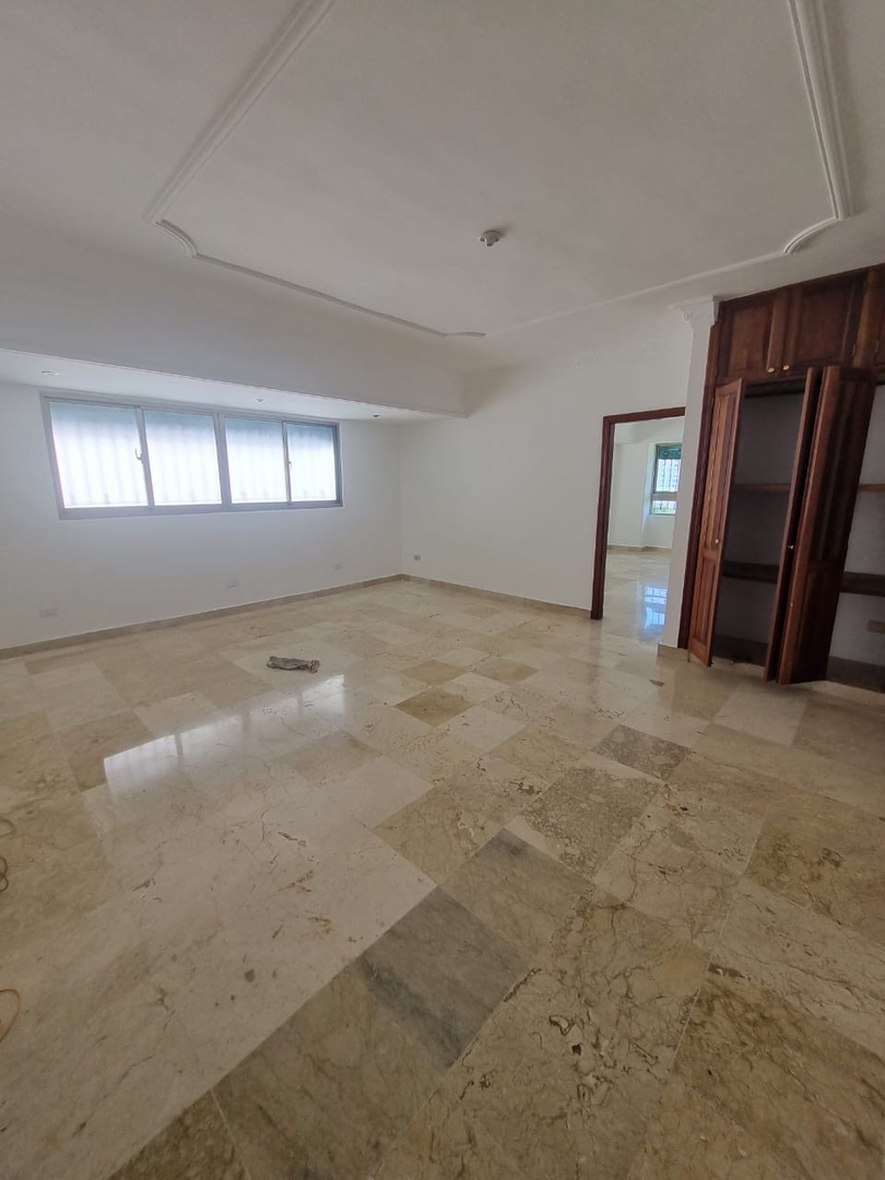 apartamentos - Alquiló piso 9 los cacicazgos tres habitaciones con baño family 3 parqueos balco 3