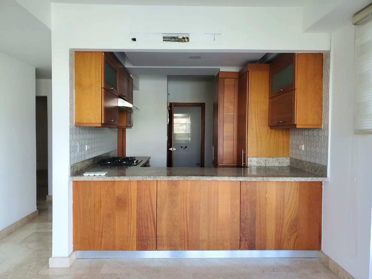 apartamentos - Alquiló mirador sur tres hab con baño dos parqueos 3
