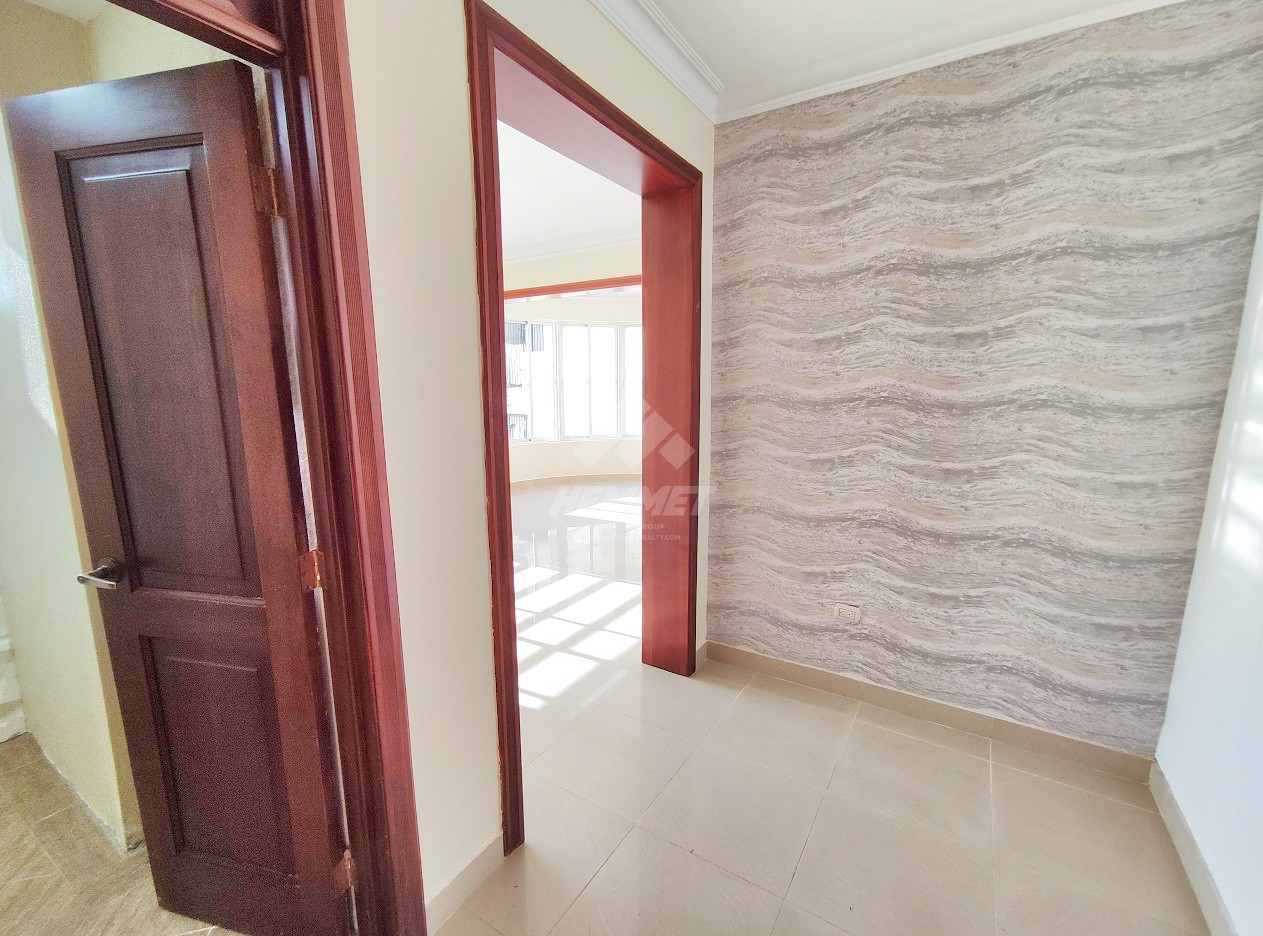 apartamentos - ESPACIOSO APARTAMENTO REMODELADO ASCENSOR Y PLANTA FULL LA ROSALEDA STGO.  1