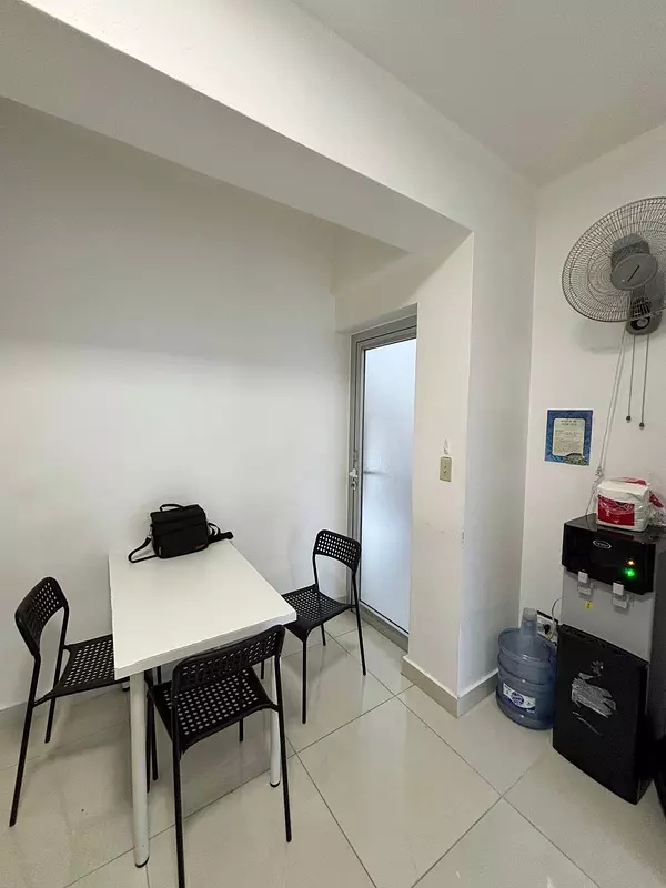 oficinas y locales comerciales - Venta de local de oportunidad  8