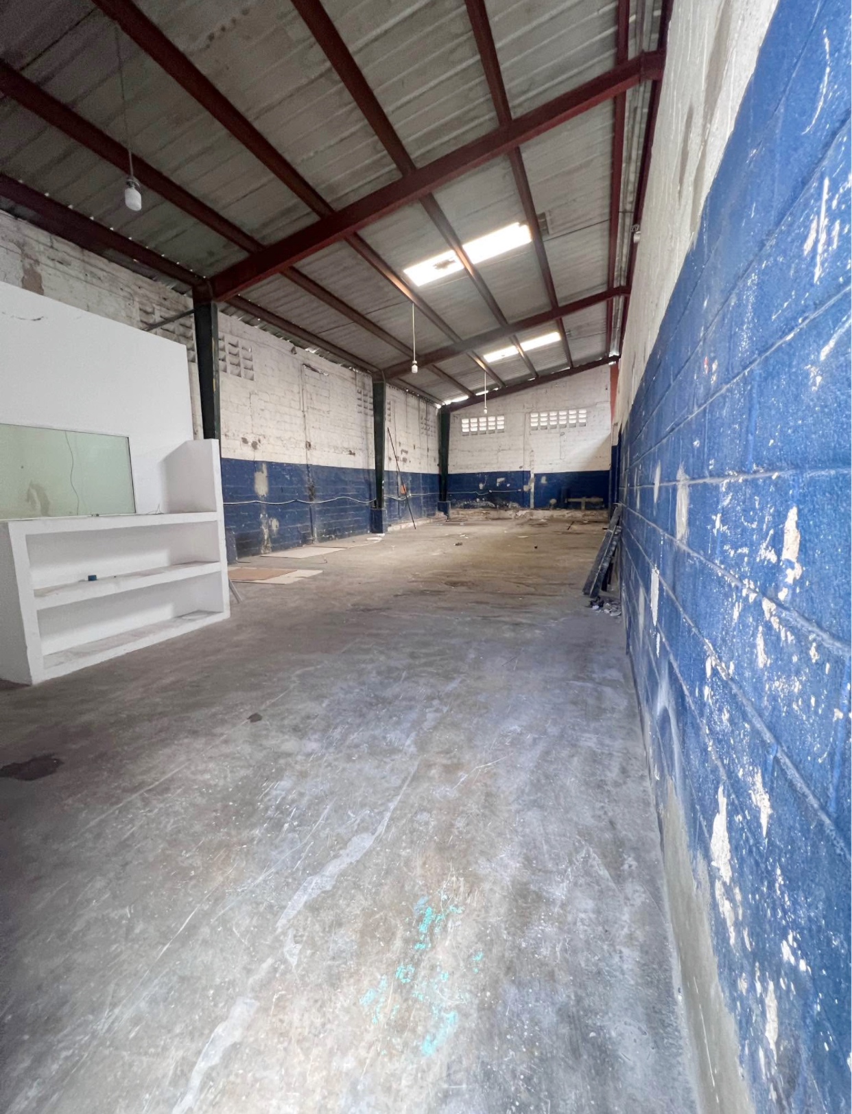oficinas y locales comerciales - Alquiler nave comercial  1