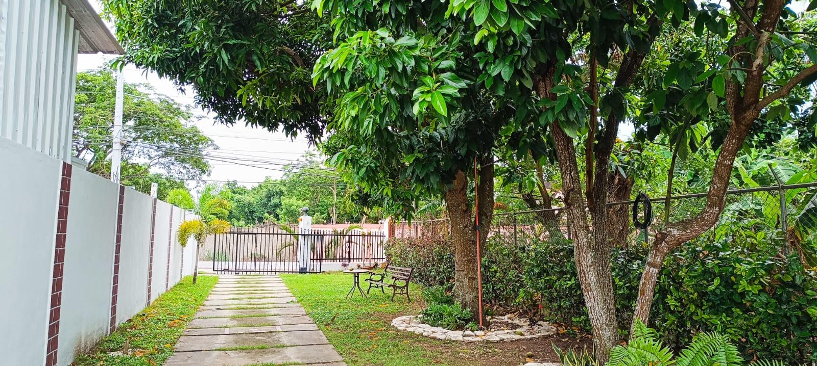apartamentos - CASA DE VENTA  EN LAGUNA PRIETA PUÑAL, SANTIAGO. 3