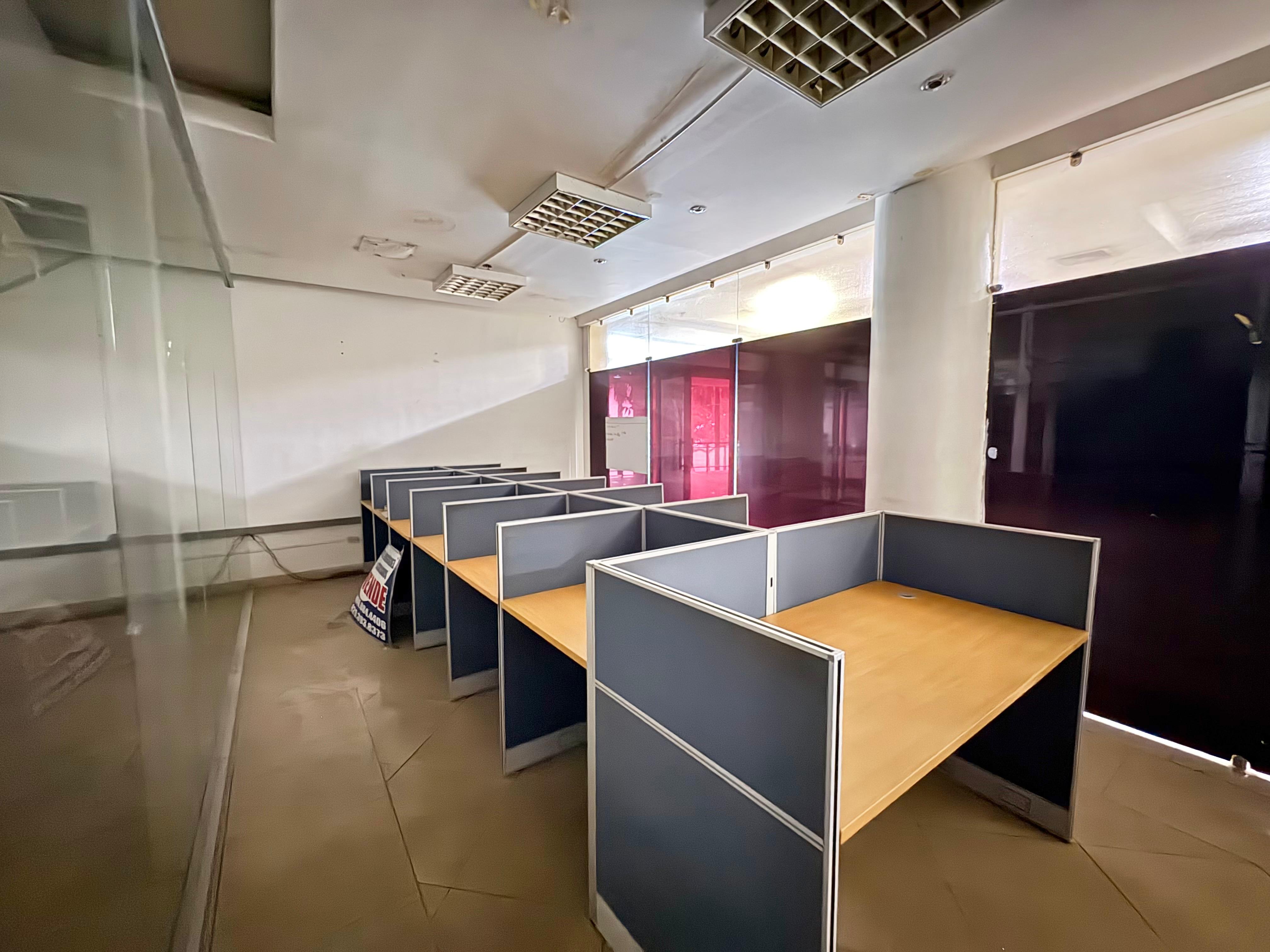 oficinas y locales comerciales - Alquiler Local Plaza Comercial Zona Universitaria 3