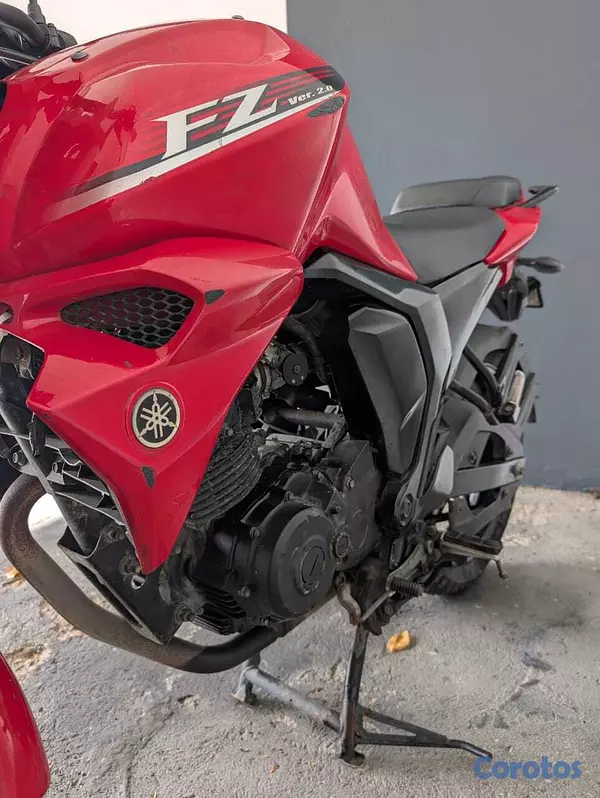 motores y pasolas - Yamaha FZ 2016 13