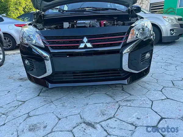 carros - Mitsubishi mirage black edition 2022 710,000 15