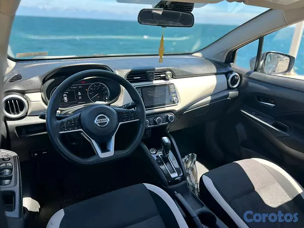 carros - Nissan Versa SV 2021  9