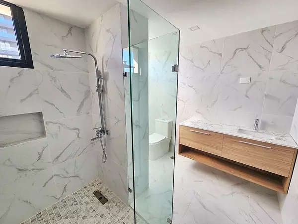 apartamentos - Piso alto de renta en La Esmeralda 10