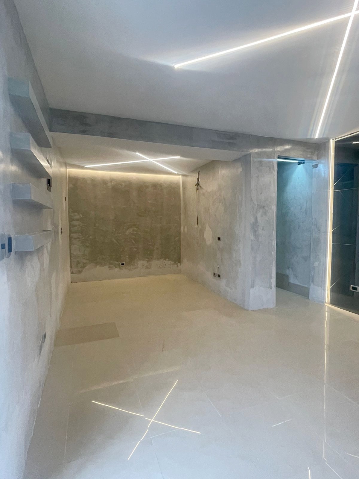 oficinas y locales comerciales - Alquilet local en los Prados  8