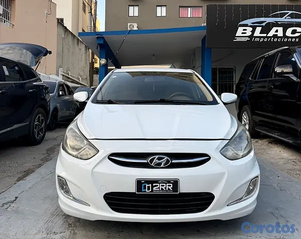 carros - Hyundai accent SE 2012 2