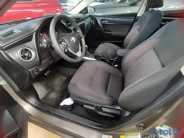 carros - 2019 Toyota Corolla  8