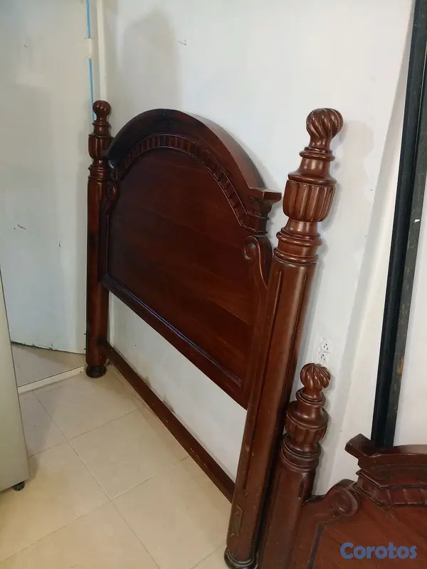 muebles y colchones - Vendo base cama caoba puro queen de 60  4