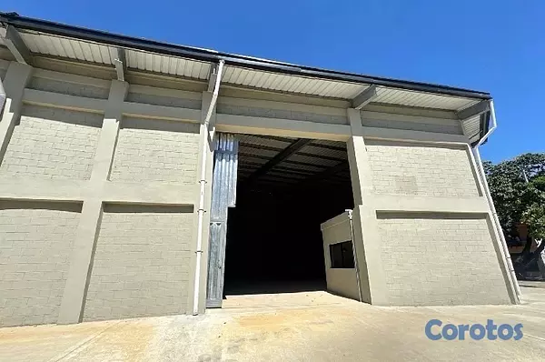 oficinas y locales comerciales - se alquila nave  6