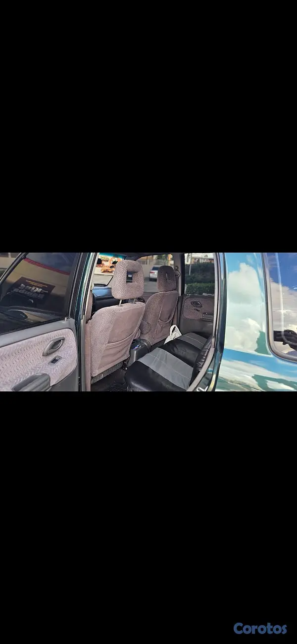 jeepetas y camionetas - Suzuki grand vitara 2001 V6 14