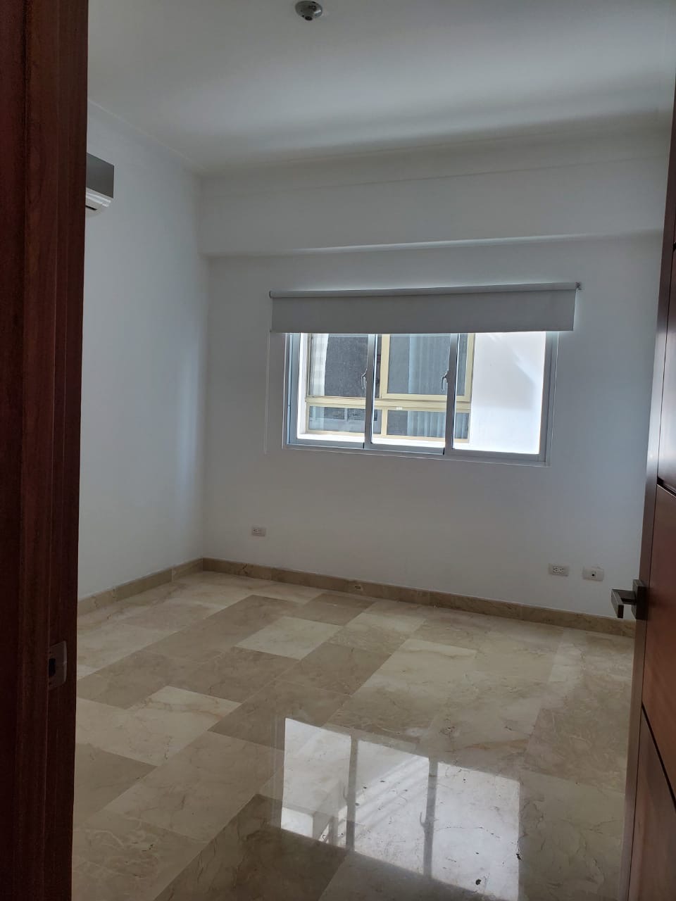 apartamentos - Alquiló mirador sur tres hab con baño dos parqueos 4