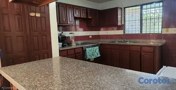 casas - Venta de Casa en av independencia Miramar 6