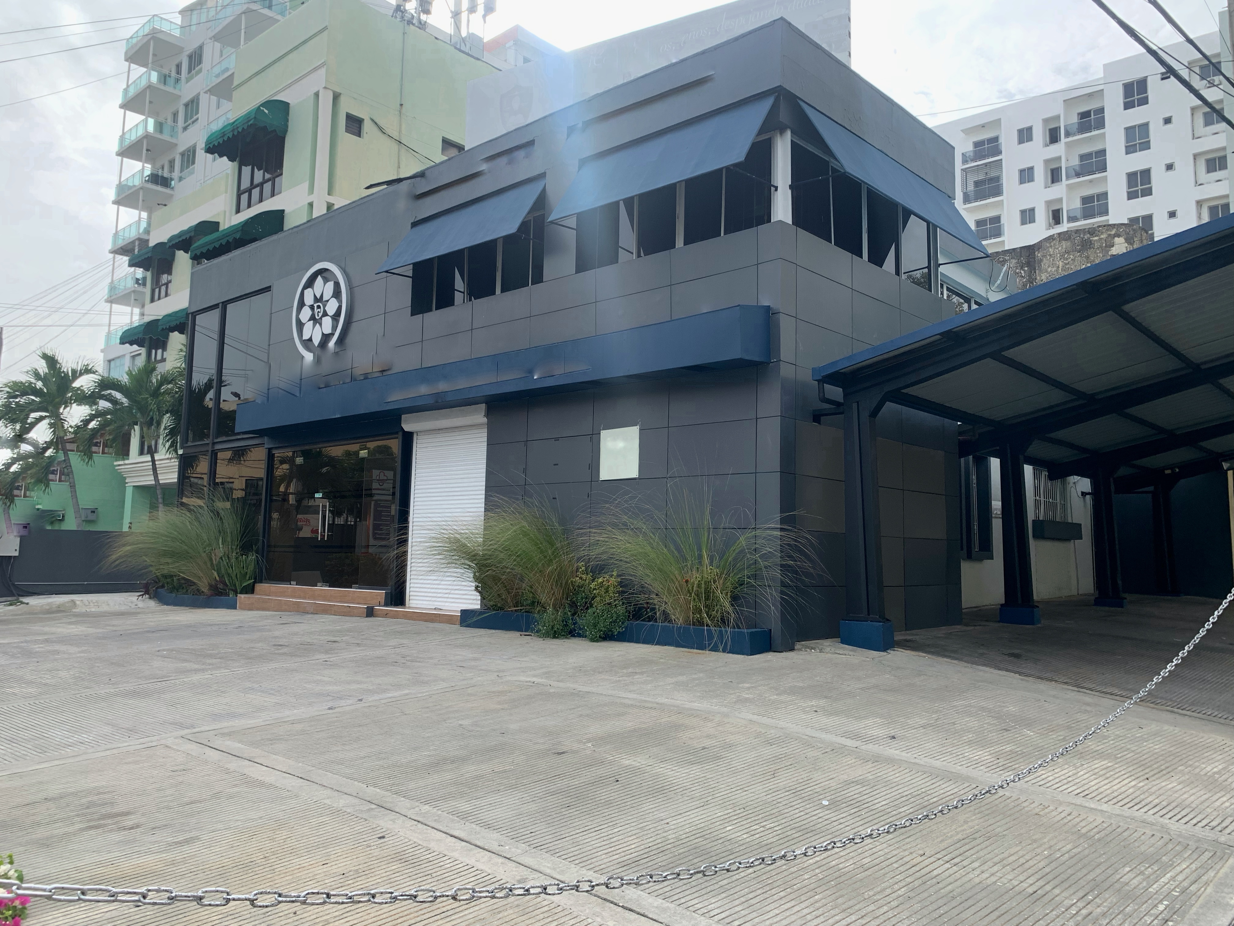 oficinas y locales comerciales - Alquiler local en primer nivel  1
