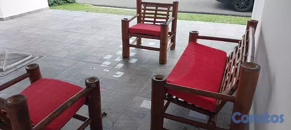 muebles y colchones - Juego de sala en madera (tipo bambú) con cojines – 3