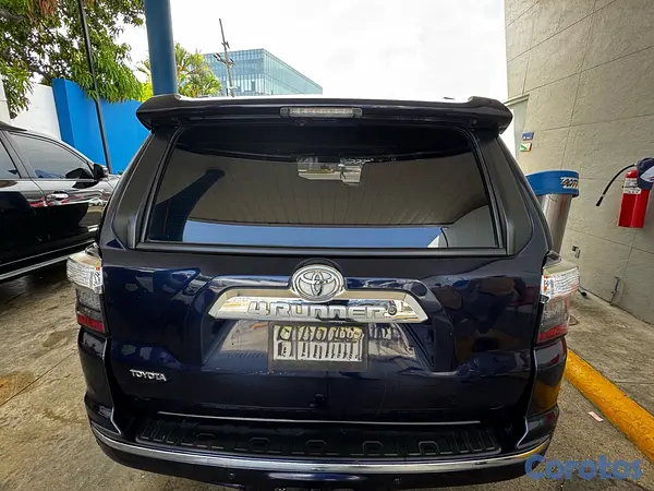 jeepetas y camionetas - TOYOTA 4RUNNER  8